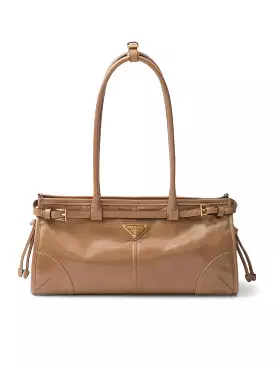 Medium leather handbag