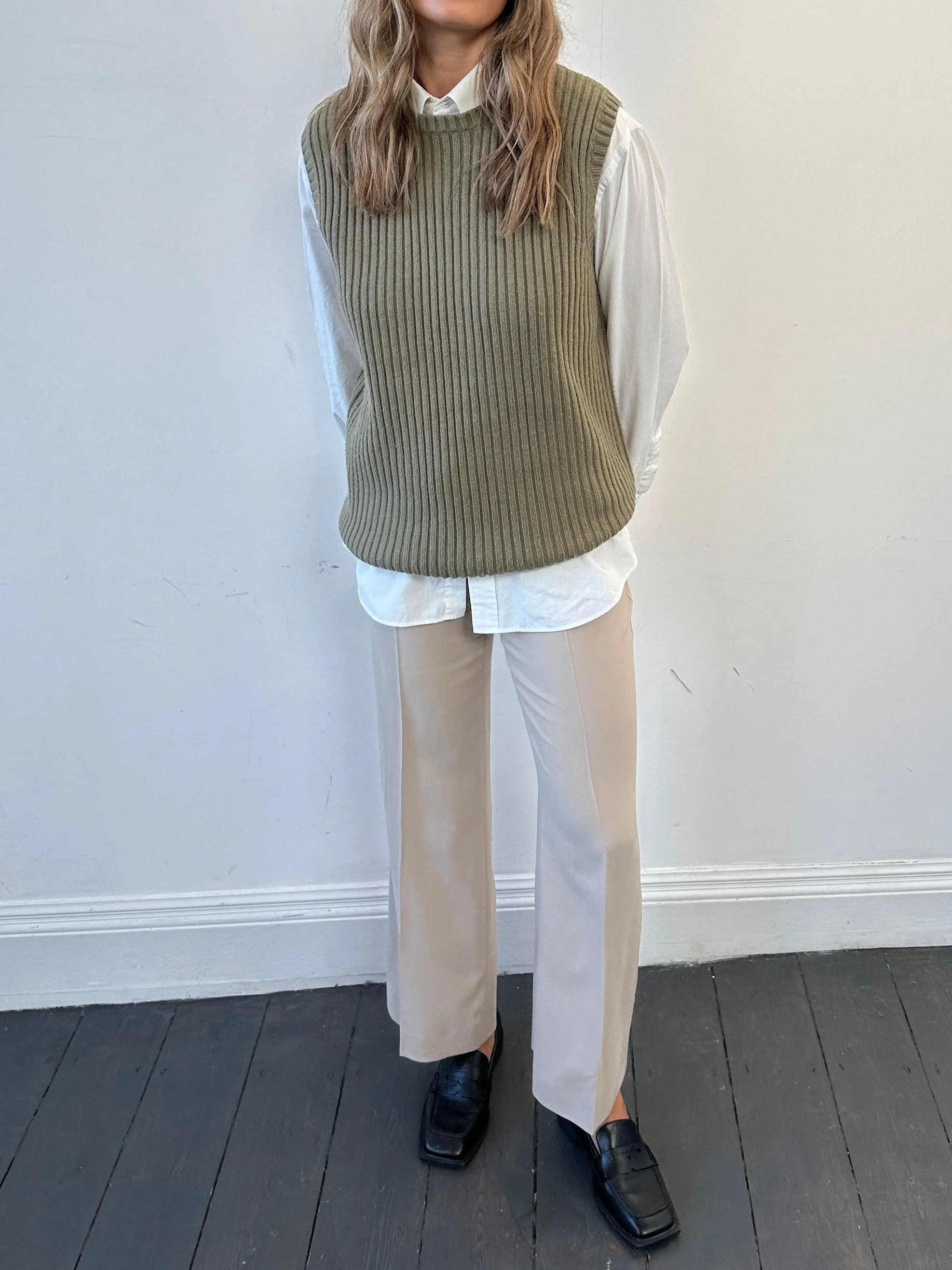 Vintage Ribbed Knit Sleeveless Vest Jumper - L